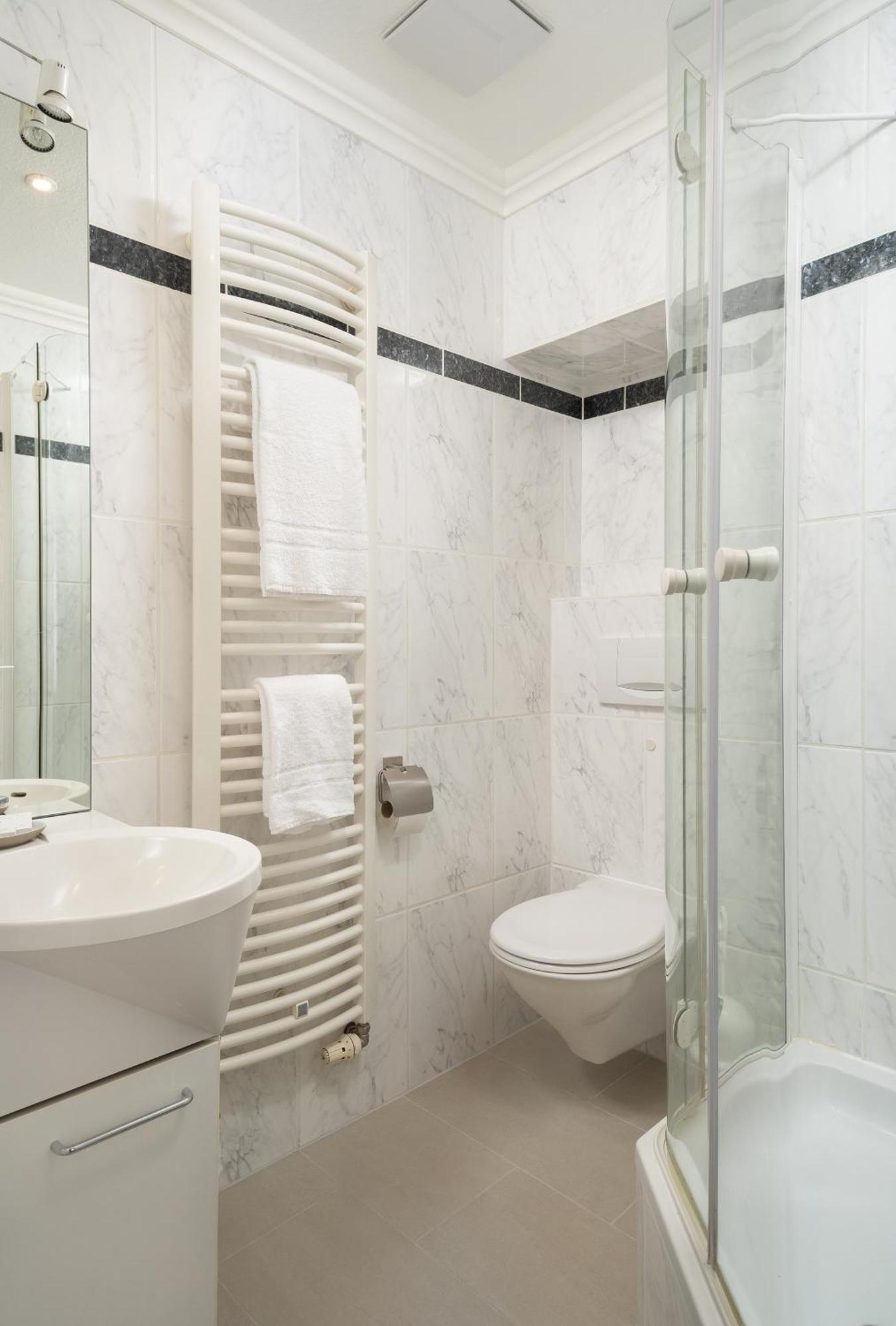 בורקום Hotel Haus Am Park חדר תמונה
